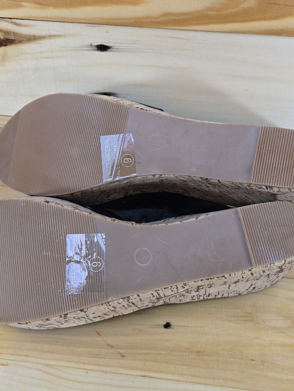 Nature Breeze Women’s Black Wedge Flower Pattern Shoes size 9 NWOT Nature breeze - Picture 7 of 9